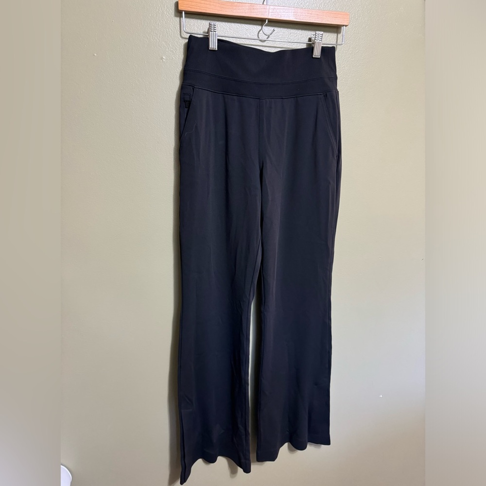Athleta Black Flared Leggings, Size XS,‎ TP